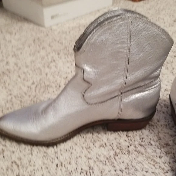 Nicole boots ,size 8 - Picture 2 of 6